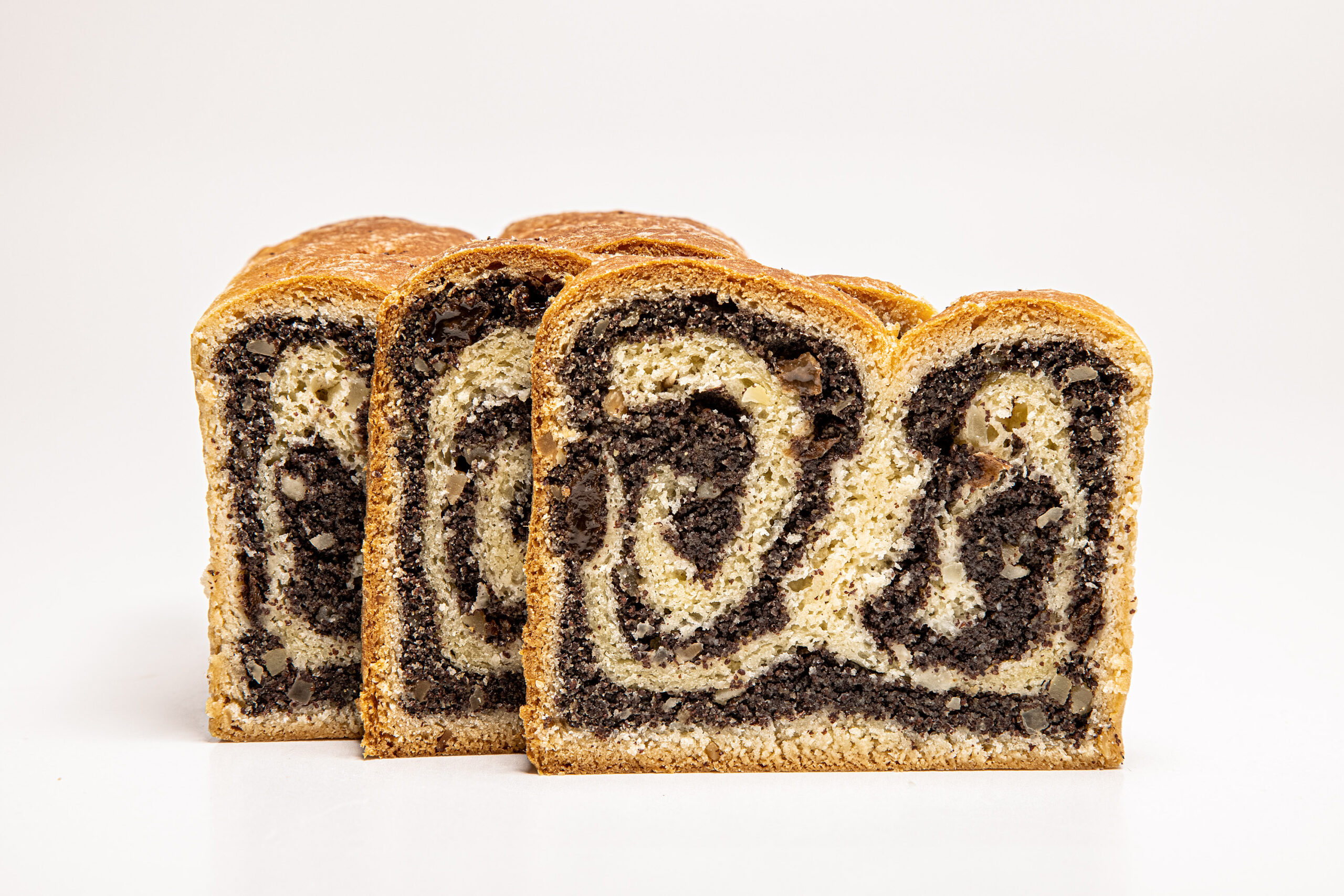 Mohnstollen (ganz), ohne Dekor (ca. 1200 g)